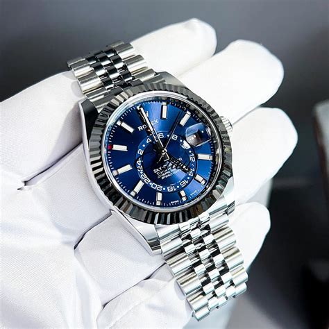 rolex sky dweller blau lieferzeit|rolex sky dweller.